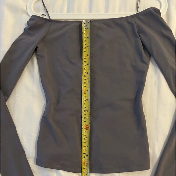 Garage Off-shoulder Longsleeve Top in forge iron Grey - Picture 2 of 4